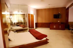 Mela by Aurelia Heaven