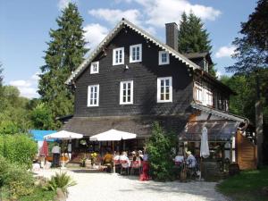 Doppelzimmer / Landhaus Ederlust Heilungsräume e.V.