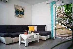 Wave n Sea Apartment With a Private Pool