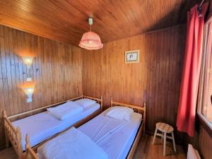 Chalets Chalet Saint-Michel-de-Chaillol, 10 pieces, 18 personnes - FR-1-393-82 : photos des chambres