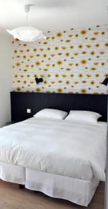 Hotels Logis Hotel Du Port : photos des chambres