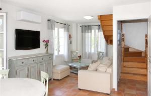 Maisons de vacances Amazing home in Callian with Outdoor swimming pool, WiFi and 3 Bedrooms : photos des chambres