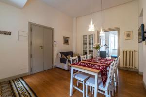 GuestHost - Bright & Roomy Apartment x6 - Trastevere District