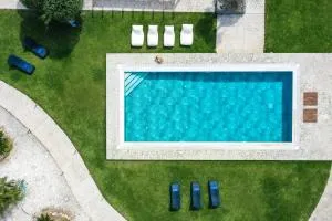 Marble Pool Villa - Pastida