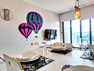 SUNSET WAVES DReaM apartment