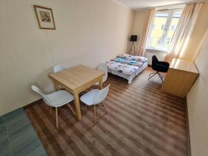 10Q - Z6 Apartment 303