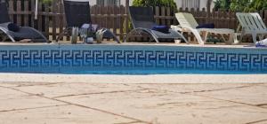Riumar "Eva", 300m to beach, private pool, On-Site-Service, dog beach