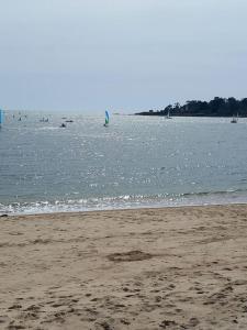 Appartements le loft de la riviera : photos des chambres