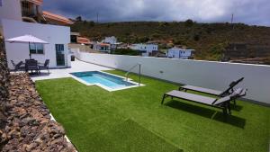 Mireya home