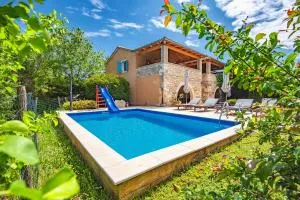 Casa Karnevali - 泽敏