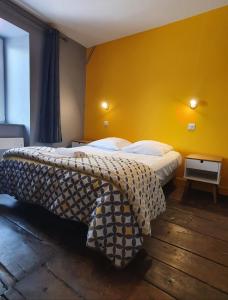 Hotels Hotel Ecu de france : photos des chambres