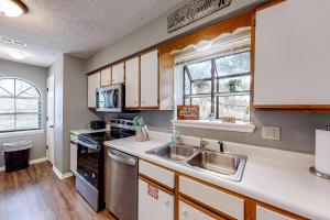 Thousand Hills - Family Getaway