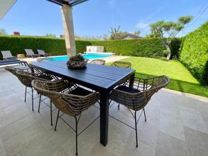 Villa Divina with private heated pool