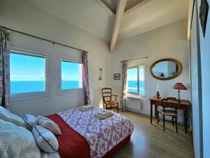 Villas Villa les Roches- splendide vue mer : photos des chambres