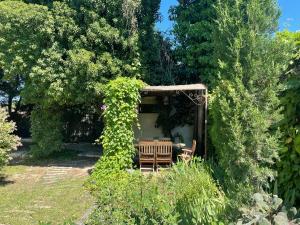 Appartements Gites charme avec piscine Arles - Camargue - Alpilles : photos des chambres