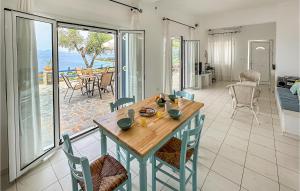 2 Bedroom Lovely Home In Kalamata