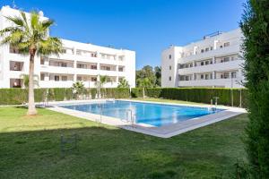 Terrace Penthouse with Pool by Costarentals - Ref 84