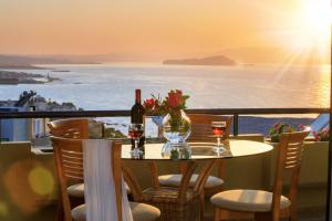 Koralia - Chanias Card Postal Villa Majestic View