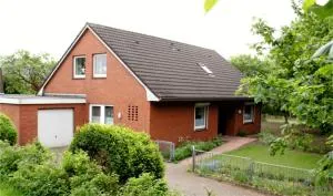 Vor-den-Toren-von-Sylt-Foehr-und-Amrum-Kremperhuus - Risum-Lindholm