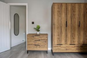 Gorgeous House with BBQ Patio