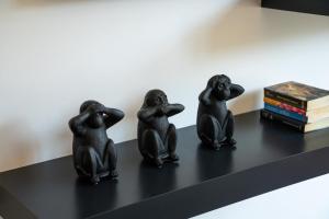 Serena calm pool house