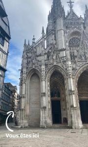 Le Rituel St Maclou, hyper centre vue sur église