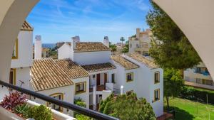 Cozy apartment with pool by Costarentals - Ref 153