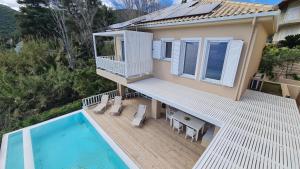 Villa Kalamos, beachfront