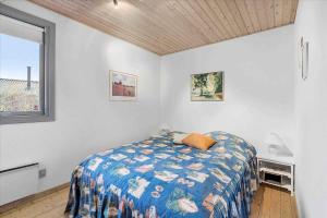 Lovely Holiday Home On The Beach At Tørresø