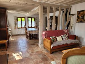 La Porterie face à labbaye