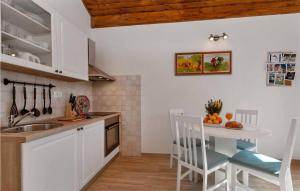 Gorgeous Home In Zagvozd With Wifi