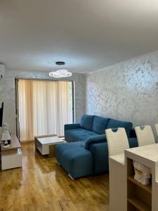 V Lux Apartment Sveti Stefan