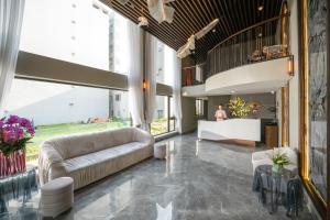 Tashi Ocean Garden & Apartment Da Nang - My Khe Beach