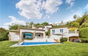 Stunning home in Mandelieu-la-Napoule with 5 Bedrooms, WiFi and Outdoor swimming pool
