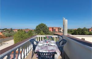 Stunning Apartment In Peroj With Wifi 