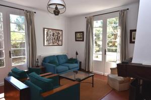 Etchederra - Hossegor villa années 50 sur terrain pentu et clos située à 300m de locéan et à environs 500m du centre ville