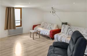 4 Bedroom Beautiful Home In Garein