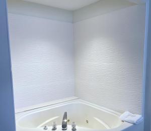 King Studio Suite - Non-Smoking room in Ramada by Wyndham Waupaca