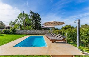 Three-Bedroom Holiday Home In Premantura