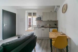 Residence Le Celest - Appartements climatises - Centre ville : photos des chambres