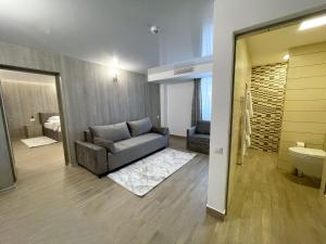 Deluxe Suite room in Hotel Mariko Inn
