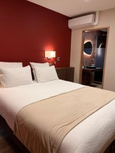 Hotels Logis Hotel de france : photos des chambres
