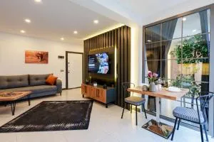 Mrt Suites Lara - Lara