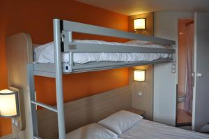 Hotels Premiere Classe Clermont-Ferrand Aubiere : photos des chambres