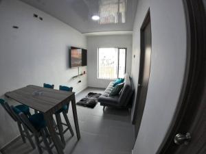 Apartamento 300 dotado cerca a Héroes