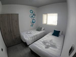 Apartamento 300 dotado cerca a Héroes