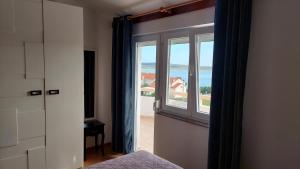 Apartments Donadic I, Caska