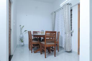 Moody moon residential home stay