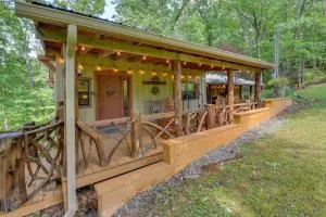 Relaxing Cosby Cabin with Fire Pit and Covered Porch! - نيوبورت