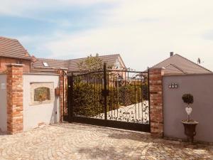 Alte Schmiede mit Sauna, Pool und Whirpool im Außenbereich schönstes Ferienhaus der Lausitz